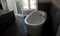 Freestanding Tub in Ensuite